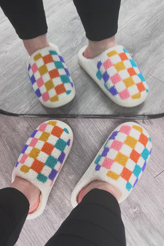 Vibrant Checkered Plush Thermal Slippers