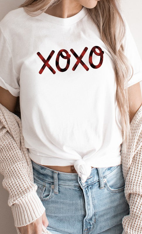 Plaid XOXO Valentines Day PLUS SIZE Graphic Tee