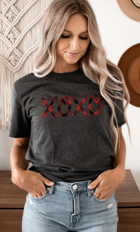 Plaid XOXO Valentines Day PLUS SIZE Graphic Tee