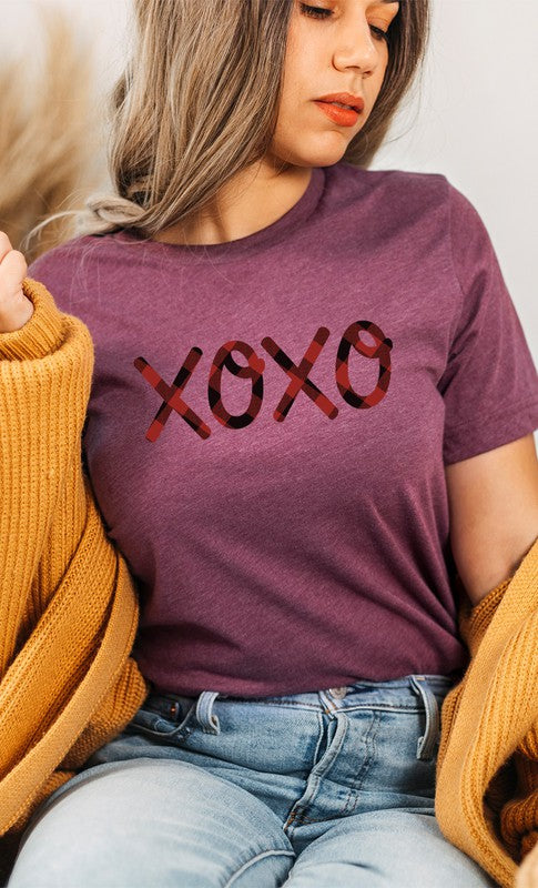 Plaid XOXO Valentines Day PLUS SIZE Graphic Tee