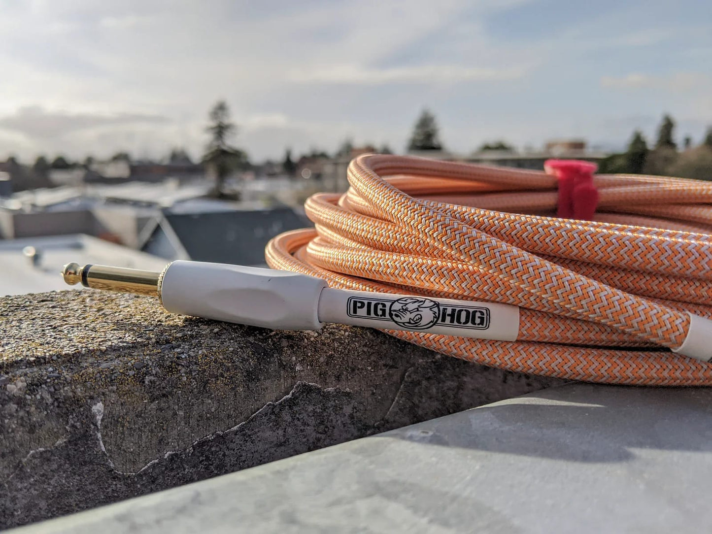 Pig Hog "Orange Crème 2.0" Instrument Cable, 20ft Right Angle-NEW